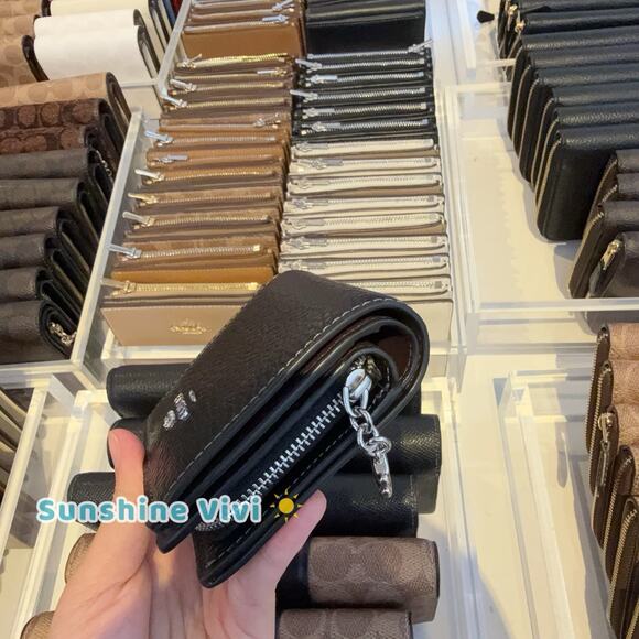 NWT Coach Snap Wallet CBO77 Gold/Black Shiny Pebble Leather - Picture 5 of 5